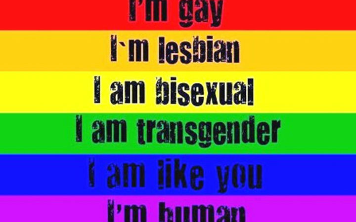 【专职闲聊】不一样又怎样？撑一面彩虹旗给风口浪尖的LGBT